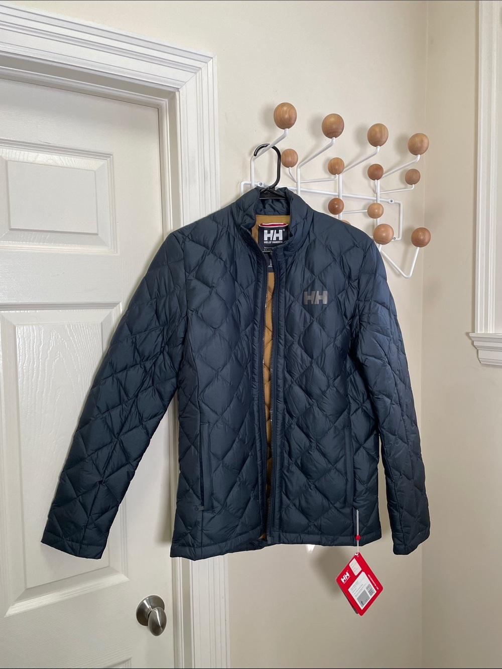 Helly Hansen NWT Oslo Lightweight Down Quilted Jacket - Black - S